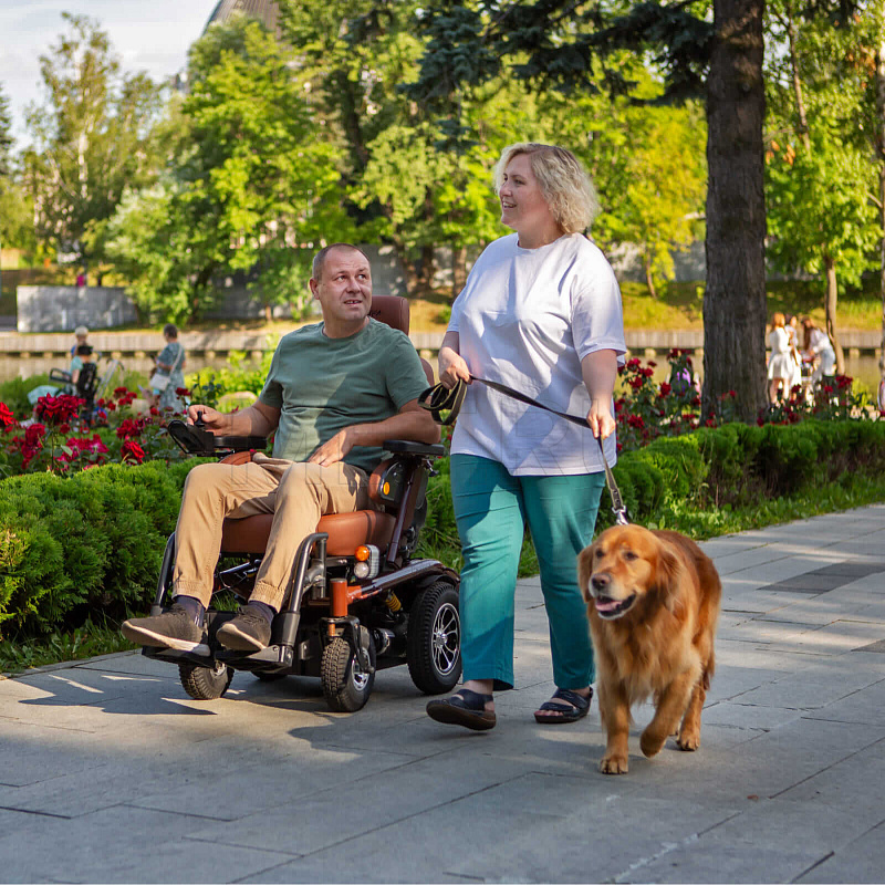 MET CRUISER 21 Кресло-коляска электрическая с сиденьем автомобильного типа коричневого цвета от производителя